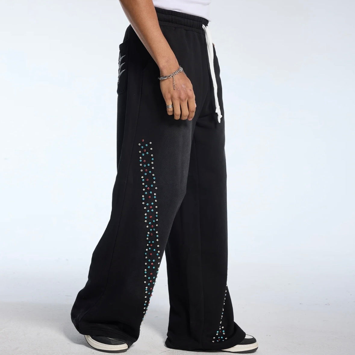 AZVA Black Cvx3 Crystal Sweatpants