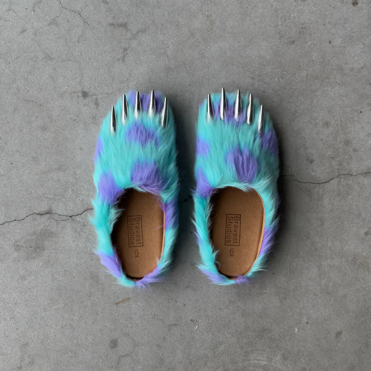 Bravest Studios Monster Bear Claws