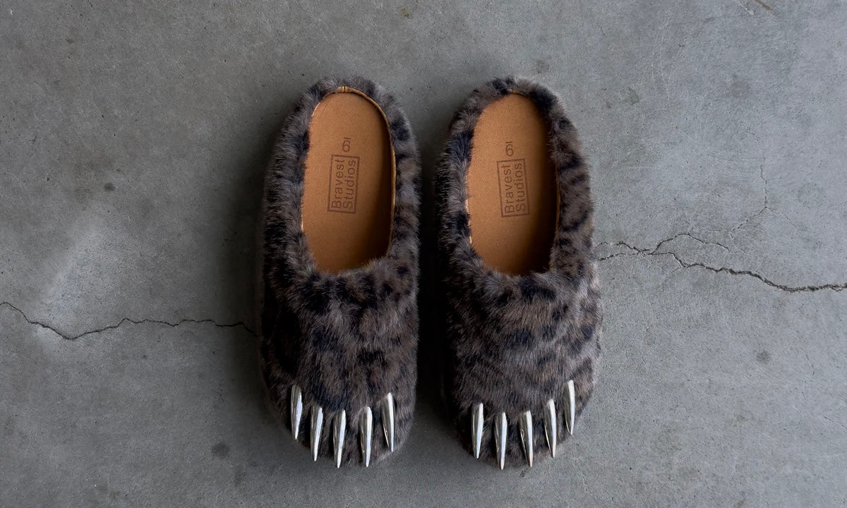 Bravest Studios Dark Leopard Bear Claws
